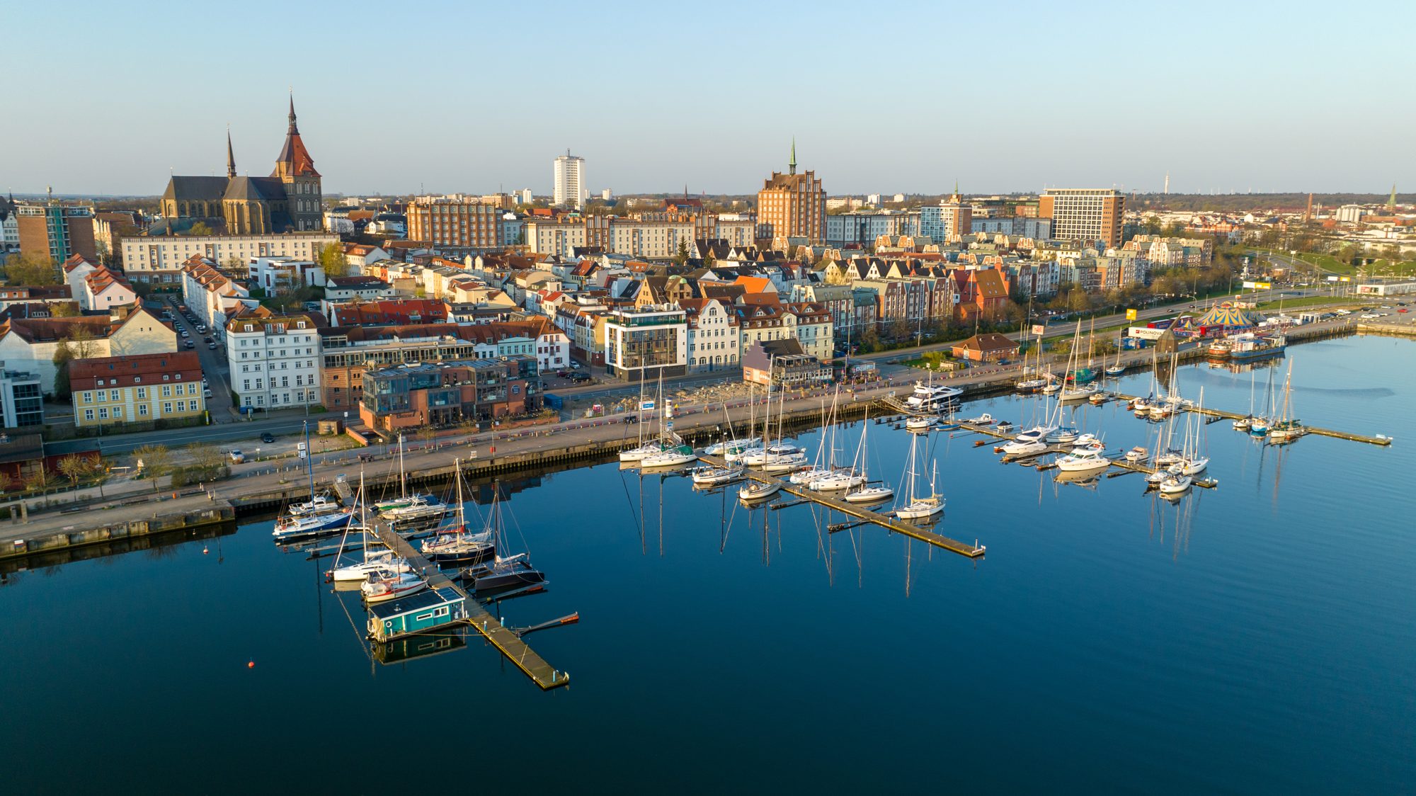 Luftaufnahme: Stadthafen, Rostock